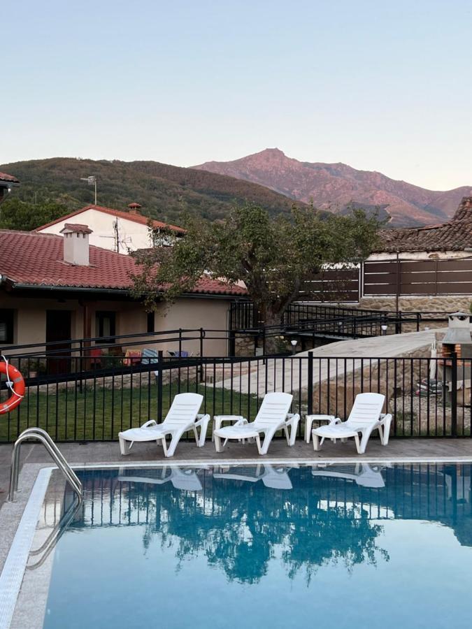 Apartamentos Dona Jimena Del Ambroz 4 Estrellas Complejo Unico En El Centro Del Pueblo - Piscina Ya Abierta Hervás Esterno foto