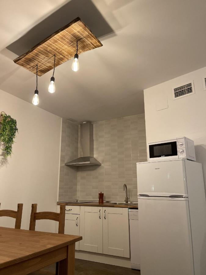 Apartamentos Dona Jimena Del Ambroz 4 Estrellas Complejo Unico En El Centro Del Pueblo - Piscina Ya Abierta Hervás Esterno foto
