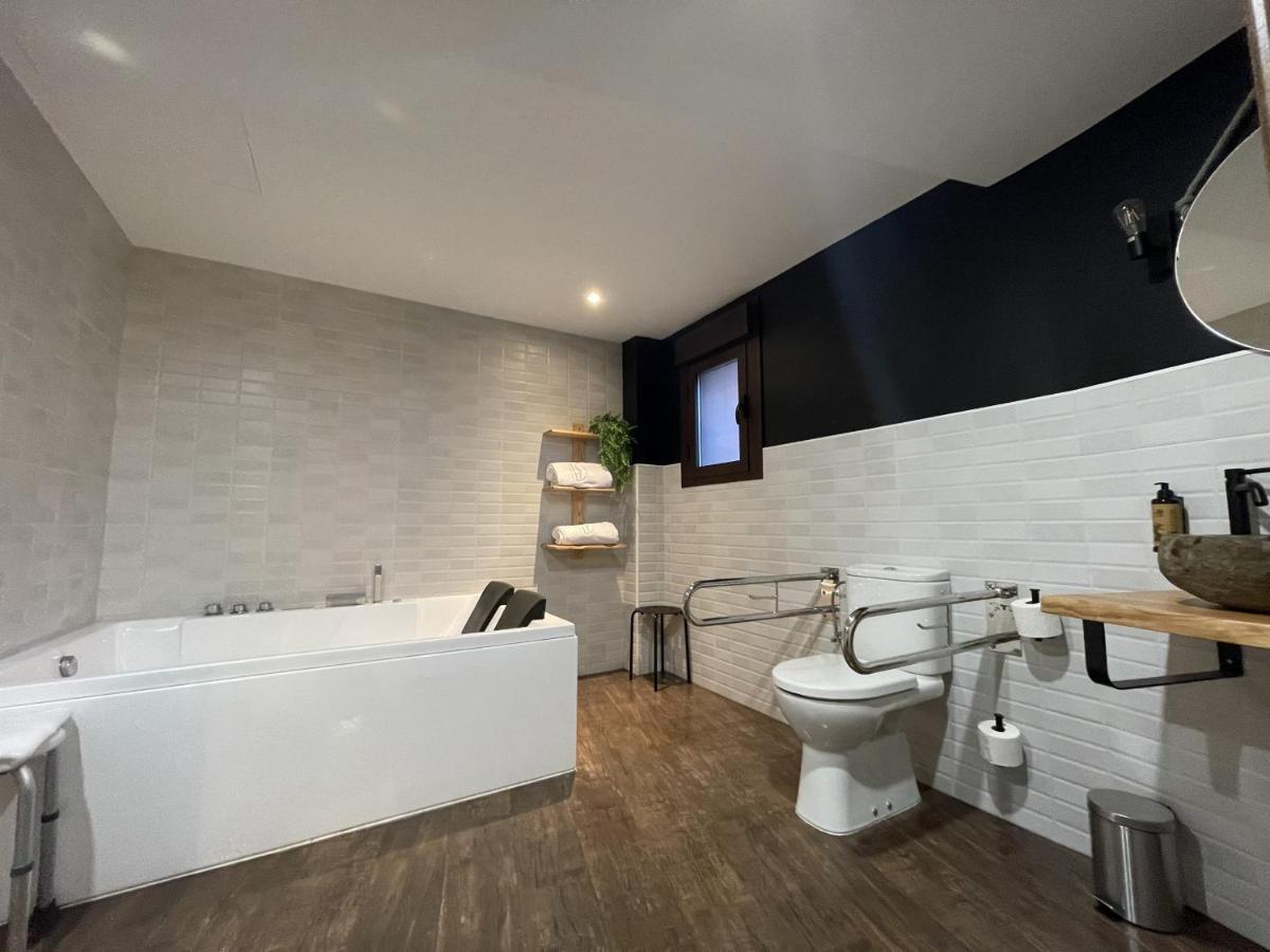 Apartamentos Dona Jimena Del Ambroz 4 Estrellas Complejo Unico En El Centro Del Pueblo - Piscina Ya Abierta Hervás Esterno foto